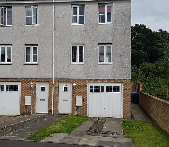 Livingston 4 Bedroom Townhouse