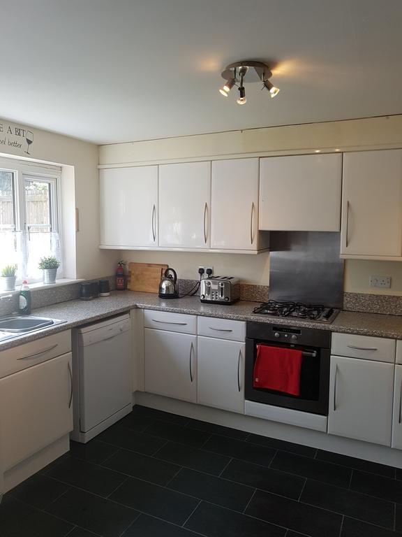4 Bedroom Townhouse Apartment Livingston